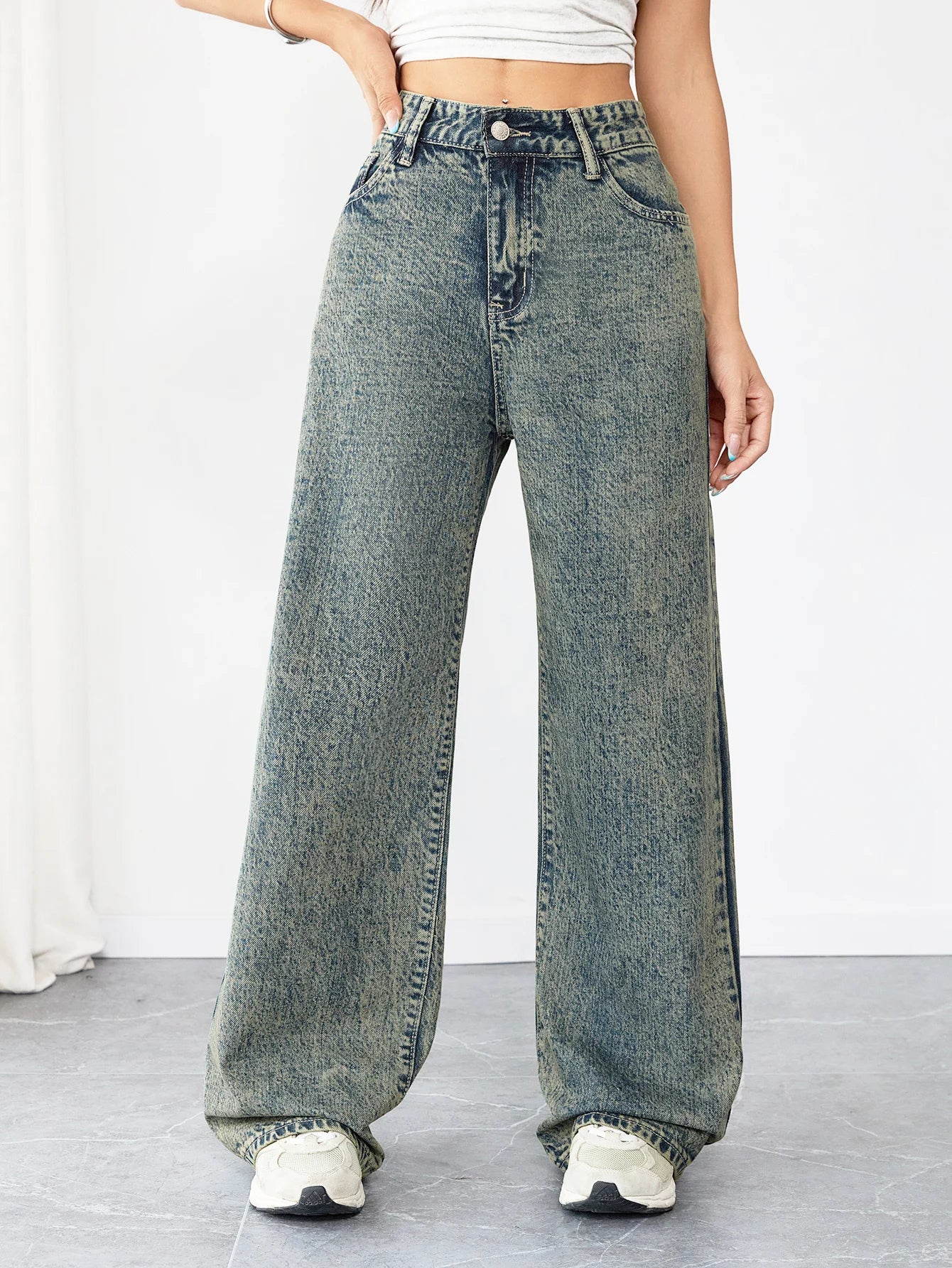 Loose Fit Wide Leg Denim Jeans
